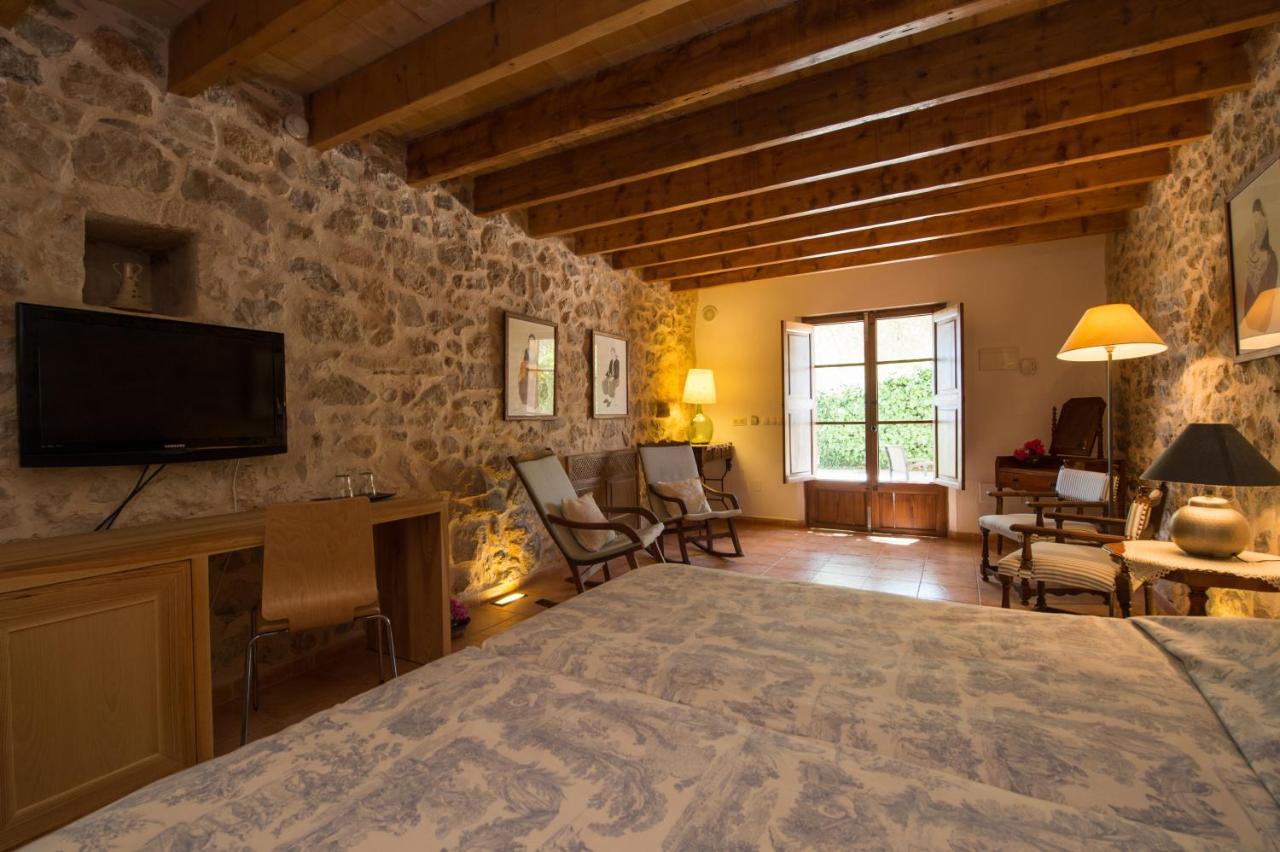 פוררס Agroturismo Can Feliu חדר תמונה